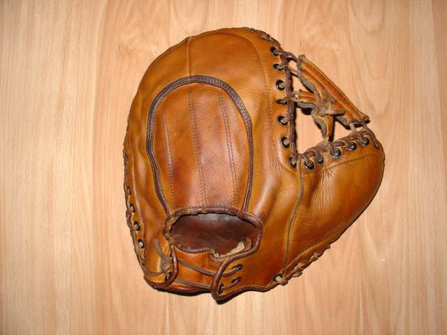 Frank McCormick Goldsmith FM 3 Back